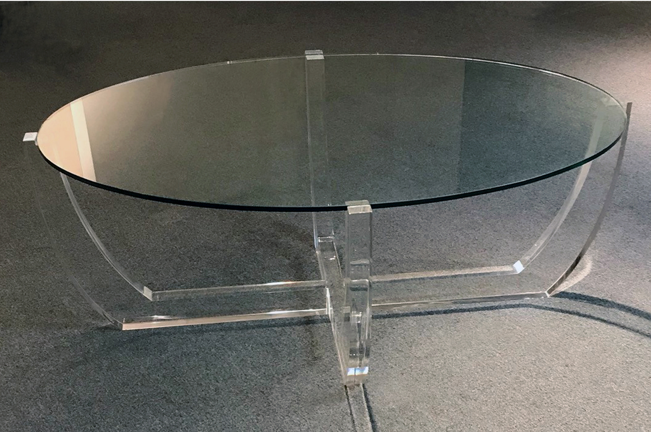 ARCO COFFEE TABLE (CLEAR)